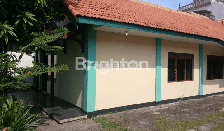 RUMAH DI JALAN BRATANG GEDE SURABAYA 2