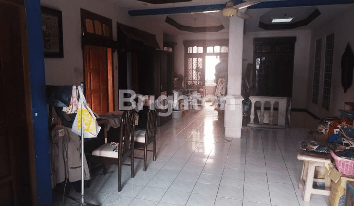 RUMAH 2,5 LANTAI DI BARATA JAYA SURABAYA 2