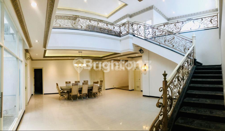 RUMAH MEWAH BANGUNAN BARU GRESS DI DARMO SURABAYA 2