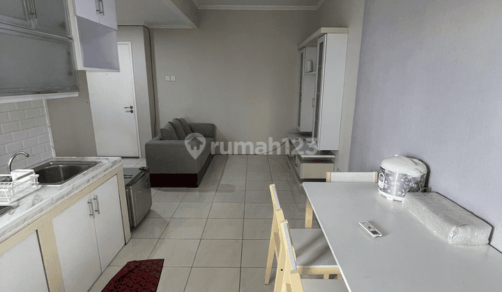 Apartemen Sudirman Park 2 Kamar Full Furnished Interior Baru Rapih Dan Bersih di Lantai 5 2