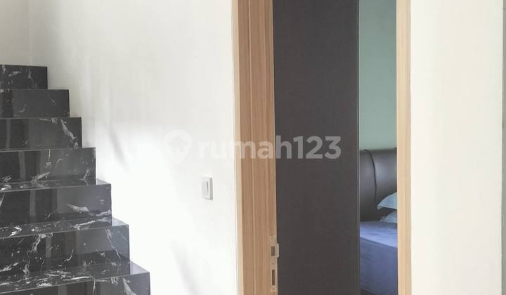 Rm078, Dijual, Rumah Mewah di Aquamarine Utara 3