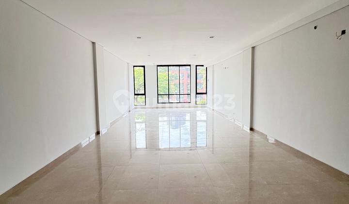 (RKSC007) For Sale 3-Story Shop House at Lloyid Promenade, Alam Sutera (RKSC007) For Sale 3-Story Shop House at Lloyid Promenade, Alam Sutera