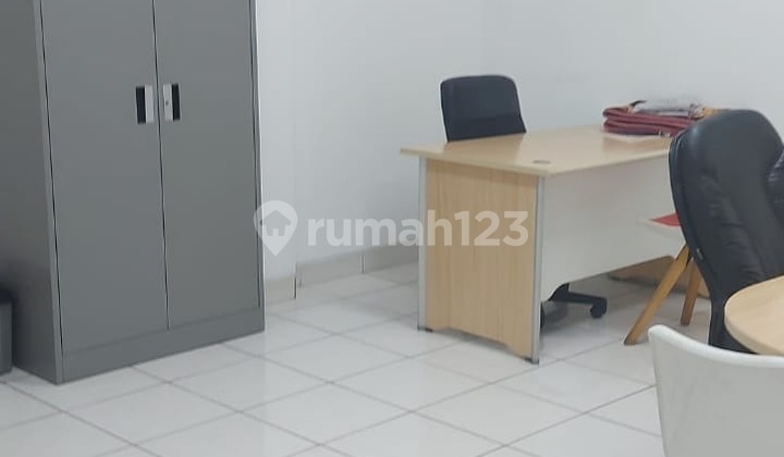 (JKTC1046)Dijual/Disewakan Ruko Paramount Centre Hadap Jalan Raya (JKTC1046)Dijual/Disewakan Ruko Paramount Centre Hadap Jalan Raya