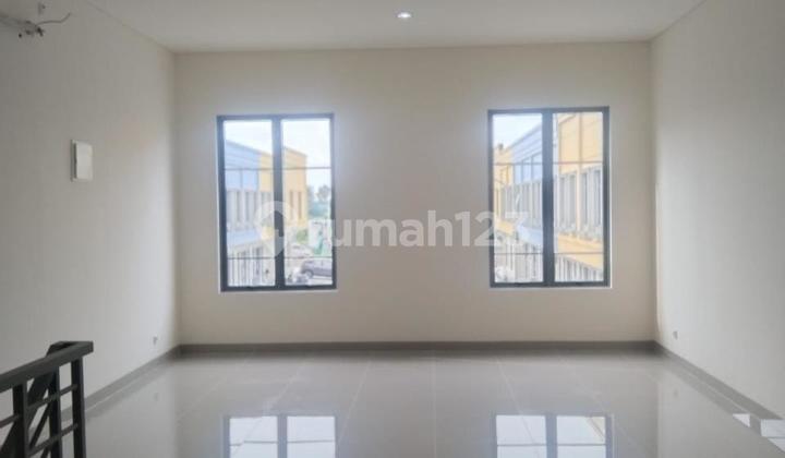 (JKTC732) For Sale: Attached Shophouse Maggiore Grande in Gading Serpong 2