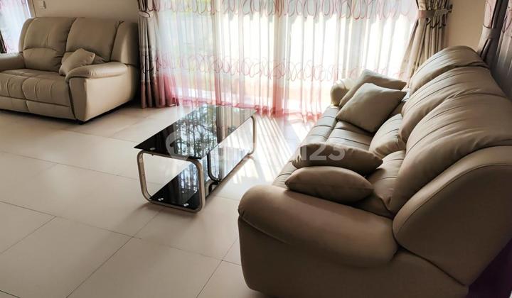 Rm090 For Sale/For Rent, 2-Story Hook House in Parahyangan, Bandung