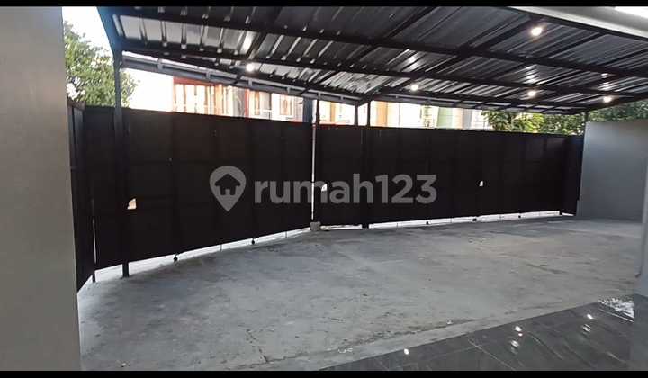 (JKTC1141) Dijual Rumah posisi hook Grand View Karawaci Tangerang