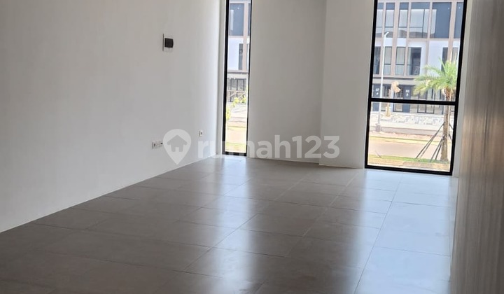 (JKTSC1199) For Quick Rent: New Park Avenue Shop House, Park Serpong 2
