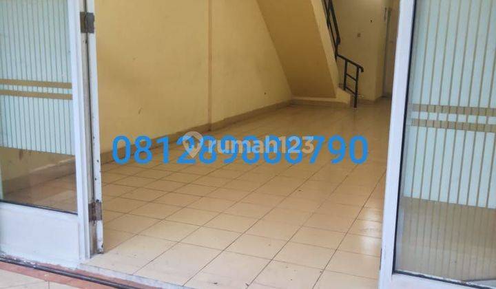 Ruko 21/2 Lantai Bebas Parkir 1