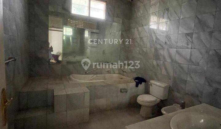 Rumah 2 Lantai Dengan Kolam Renang Di Cilandak S7969 2