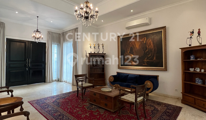 Classic Indonesian Luxury 2-Story House Fully Furnished in Kemang R2188