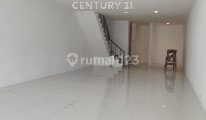 Ruko 2 Lantai Lokasi Komersil Di Puri Indah JakBar S9059 Ruko 2 Lantai Lokasi Komersil Di Puri Indah JakBar S9059
