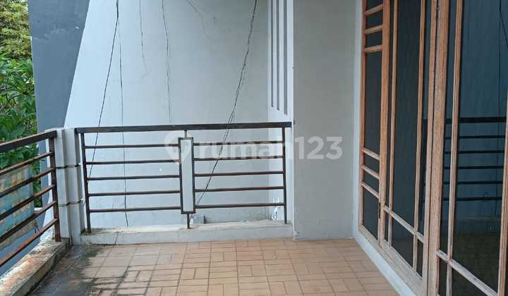 For Sale Cheap House Needs Renovation in Intercon Facing South