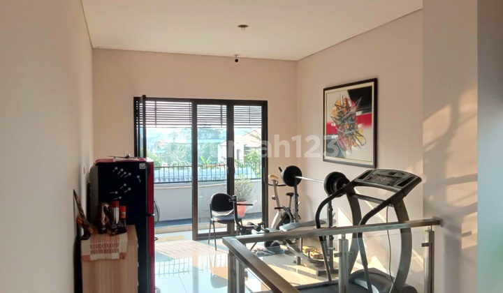 JUAL Rumah Bagus MERUYA UTARA KAV DKI JAKARTA BARAT Semi Furnished JUAL Rumah Bagus MERUYA UTARA KAV DKI JAKARTA BARAT Semi Furnished