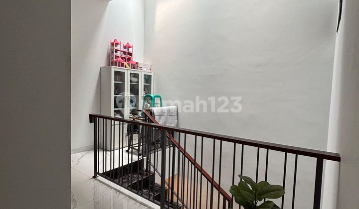 Dijual Rumah Bagus Kav Dki, MERUYA UTARA, Jakarta Barat Full Furnished 2