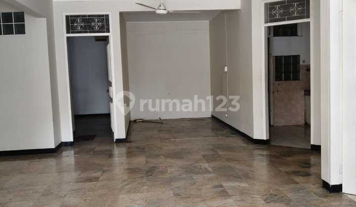 Dijual Rumah Intercon Hadap Utara Lokasi Strategis Dijual Rumah Intercon Hadap Utara Lokasi Strategis