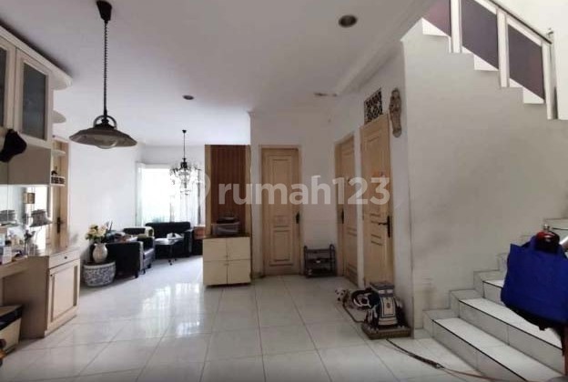Dijual Rumah Luas Sunrise Garden 5Kt Hadap Timur Lokasi Strategis 2
