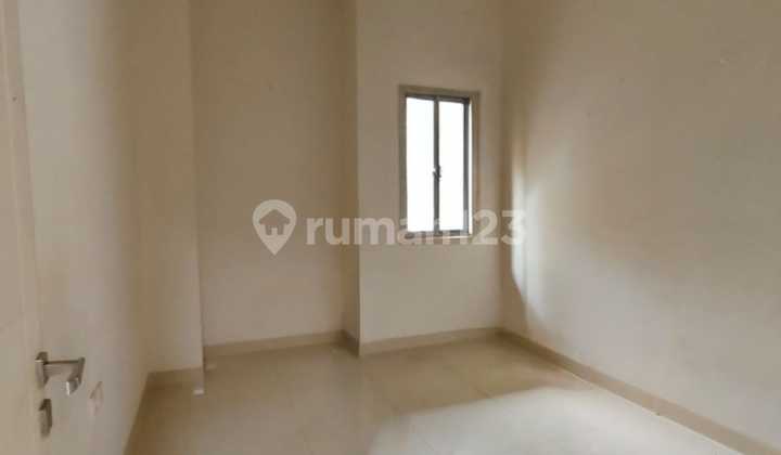 For Rent: Nice and Spacious House in Goldfinch Cluster, Gading Serpong, Semi-Furnished 2