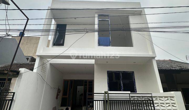 Dijual Rumah Bagus Catalina Baru Renovasi 1