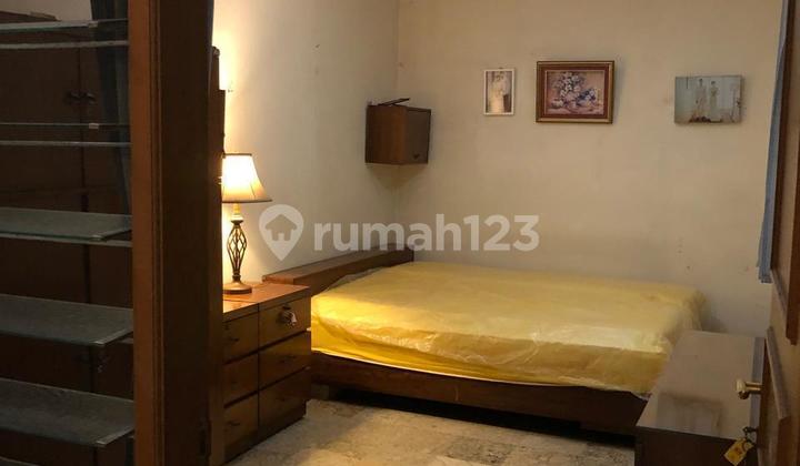 Dijual Rumah Intercon Semi Furnished Hadap Selatan 2