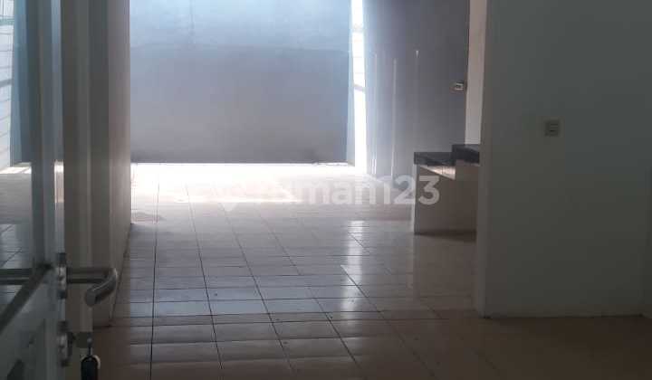 Dijual rumah  Taman ubud Loka Lippo karawaci bisa parkir 2 mobil lokasi strategis 2