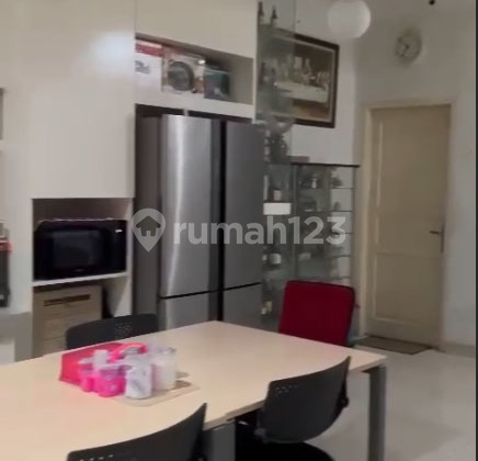 Dijual Rumah Bagus Kavling DKI Meruya Selatan Semi Furnished