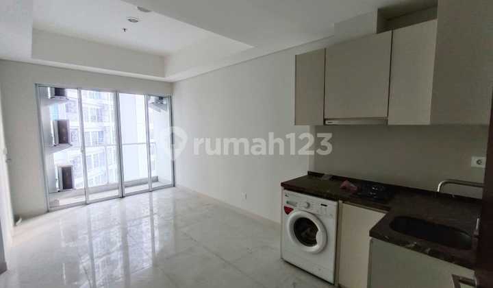 Disewakan Apartemen Puri Mansion 3Br Semi Furnished Semi Private Lift 1