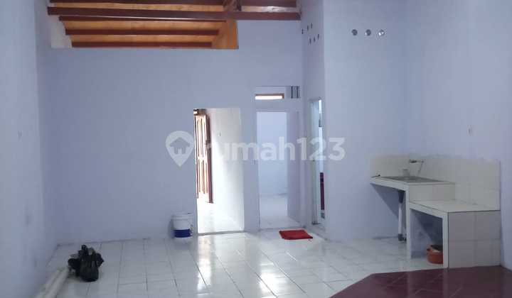 Spacious House Suitable for Business in Pagarsih 2
