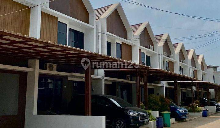 RUMAH MEWAH 2 LANTAI, DEKAT PINTU TOLL, BISA KPR, READY STOCK  2