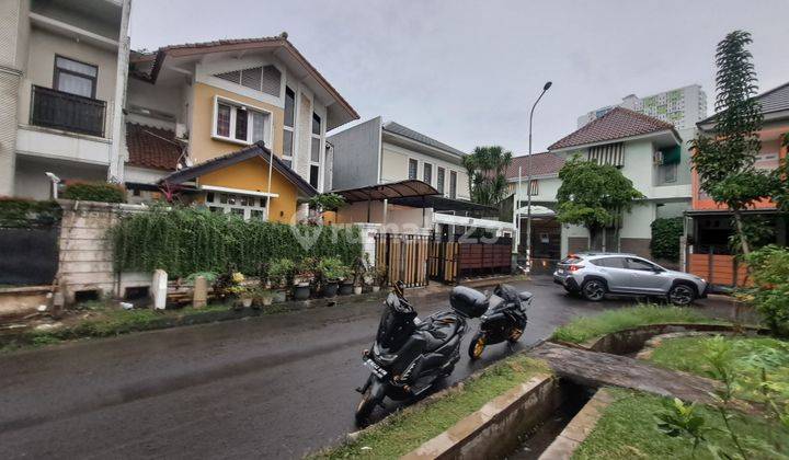 Rumah view taman di tanjung mas raya. 600 m dari stasiun KRL Tanjung Barat