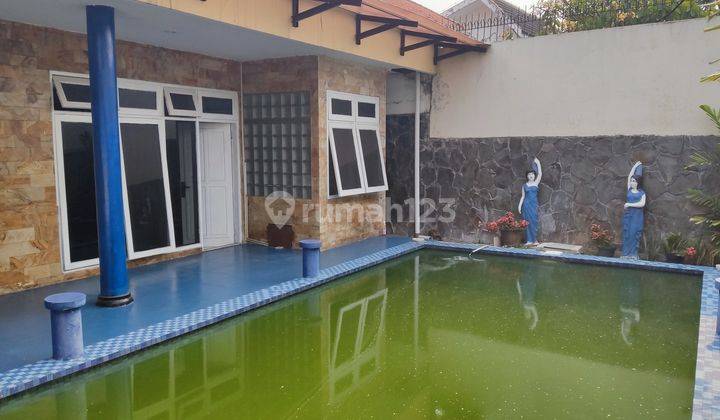 Sewa Jual Rumah Dengan Kolam Renang di Area Mpr Cilandak 1