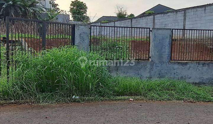 tampak depan tanah kavling ngantong view taman