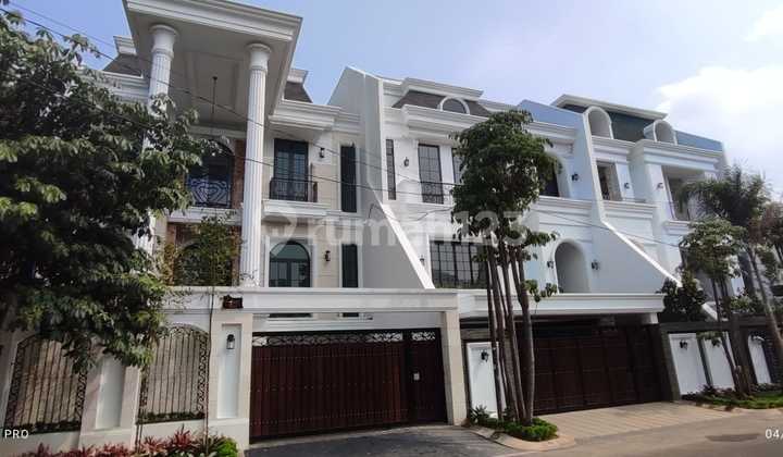 Rumah Mewah Baru Dengan Kolam Renang di Adhiyaksa Lebak Bulus 2