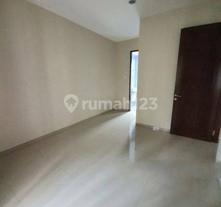 kamar tidur rumah dijual di senayan 1