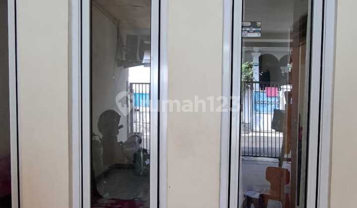 Ready-to-Occupy House in a residential area at Bendungan Hilir. Ready-to-Occupy House in a residential area at Bendungan Hilir.