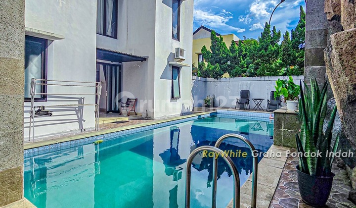 RUMAH MEWAH HOOK DENGAN KOLAM RENANG DI CILANDAK JAKARTA SELATAN 2