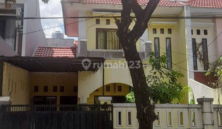 Rumah 2 Lantai Strategis di Taman Harapan Baru (THB), Bekasi 1