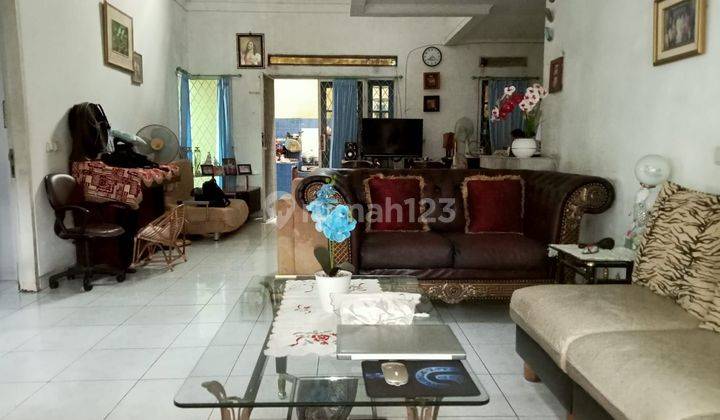 Rumah Hoek Asri 2 Lantai di Dukuh Bima Bekasi 2