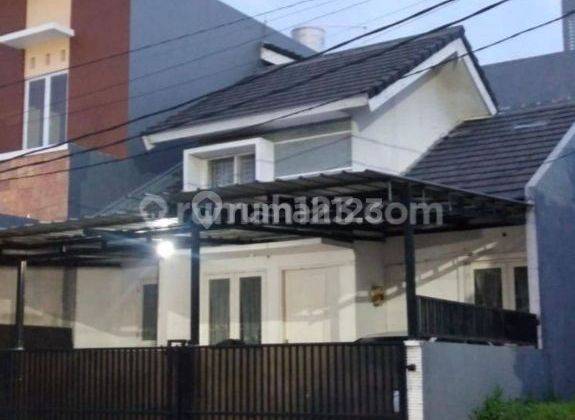 Rumah Semi Furnish di Kemang Pratama, Bekasi  1