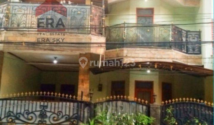 Rumah Luas 2 Lantai di Kayuringin Jaya, Bekasi 1