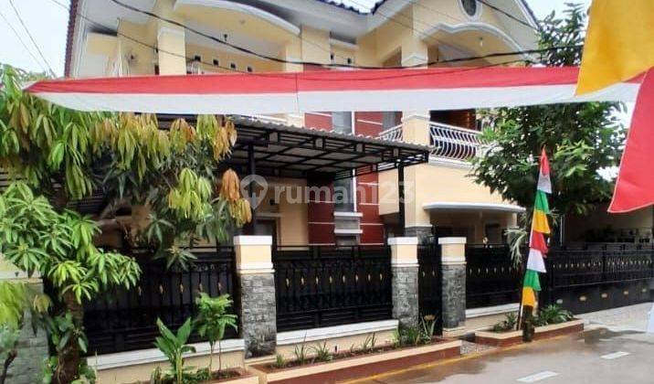 Rumah Hoek Elegant 2 Lantai Siap Huni di Taman Narogong Indah, Bekasi Timur 1