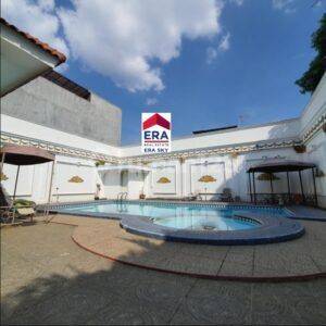 Rumah Swimming Pool LT 1.000 Mewah Bonus Furnished Kamar Tidur 5 Bebas Banjir di Pondok Gede Bekasi
 2