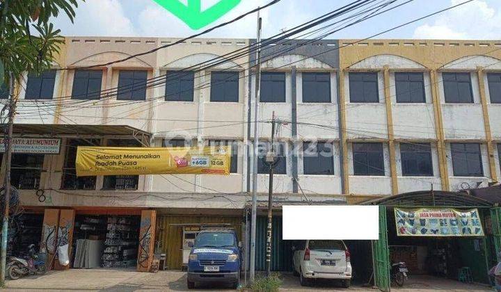 Ruko 3 Lantai Lokasi Strategis Cocok Untuk Buka Usaha di Bekasi
 1