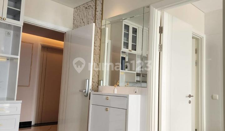 The Vertu Ciputra World 1Br Fully Furnished Apartment in the Mayjend Dukuh Pakis Area 2