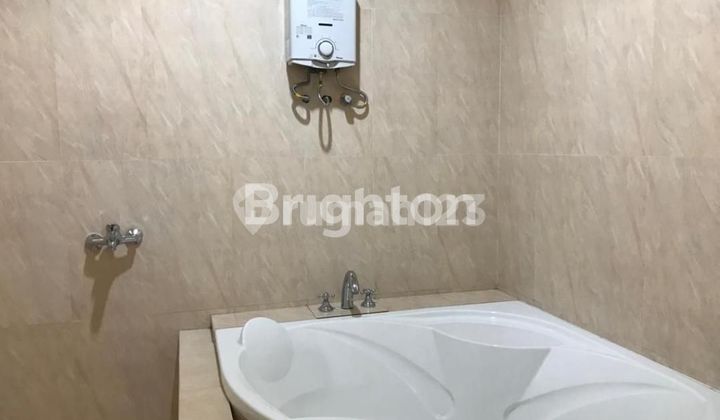 Ready-to-Occupy House in Graha Famili Surabaya