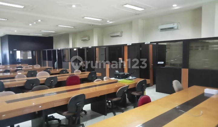 Disewakan Gedung Di Jl. Raya Sulawesi 