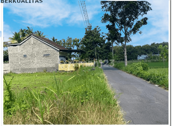 3 Menit Jalan Palagan km 14, Tanah 141 m² 1