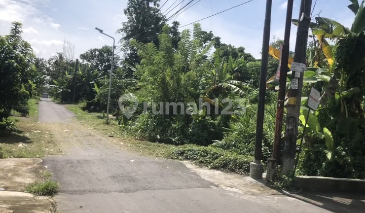 Jl Kaliurang km 10, 500 Meters to Pasar Gentan