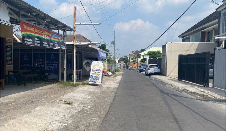 Dekat UII, Lingkungan Kos dan Kuliner, Tanah Langka 2