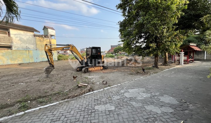 700 Meters to UGM, Exclusive 3-Story Boarding House, 20 Rooms