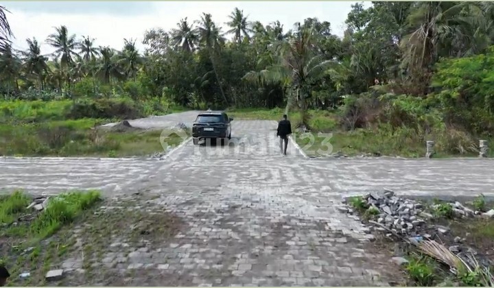 5 menit Bandara YIA, Tanah sangat murah mangku jalan aspal 